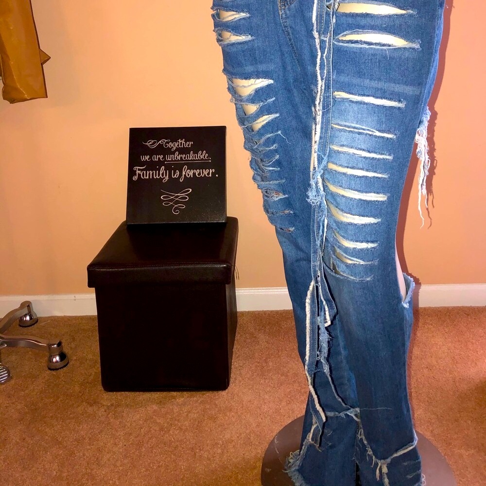 Distressed to the max jeans!!